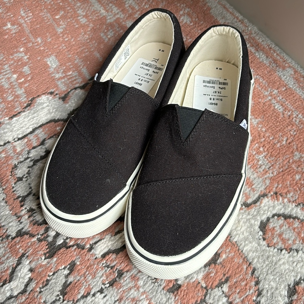 TOMS | Black Canvas Slip Ons